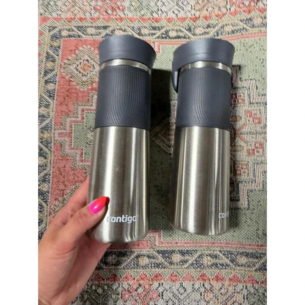 The Unbranded Brand pair contigo